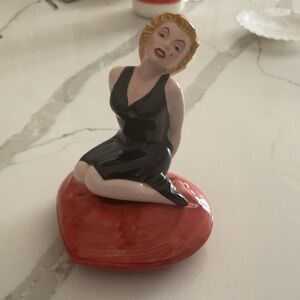 Vintage Marilyn Monroe salt and pepper shakers